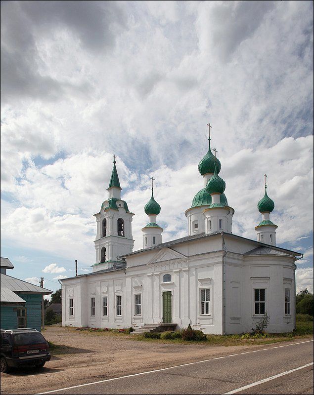лето, небо, церковь, храм, облака, Храм в Сулости. фото превью