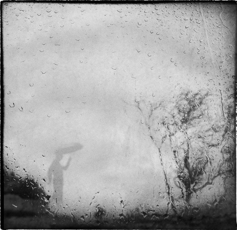 Digital manipulation Walking By фото превью