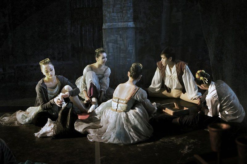 芭蕾舞-幕后  фото превью