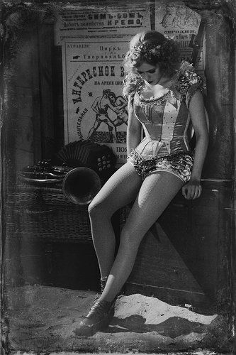 За кулисами