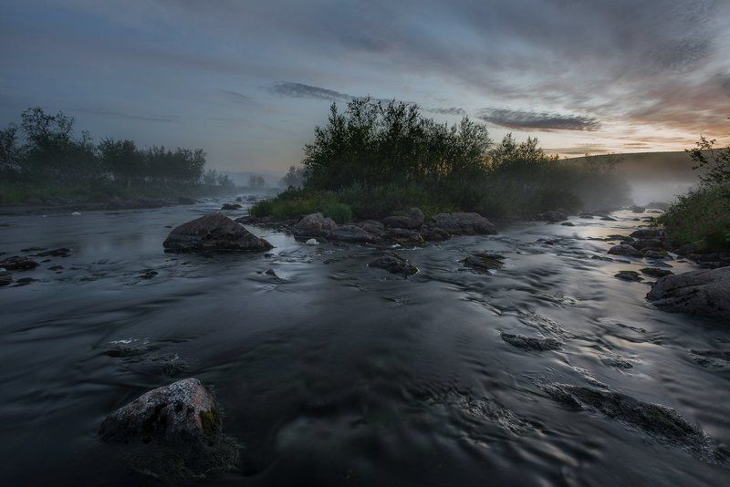 Реки Кольского. Туманная фото превью
