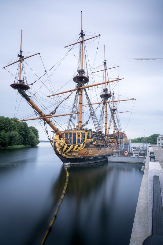 книга владыка моря, гото предестинация, воронеж, россия, адмиралтейская, набережная, артем мирный, площадь, вода,  artyom mirniy, voronezh Гото Предестинация фото превью