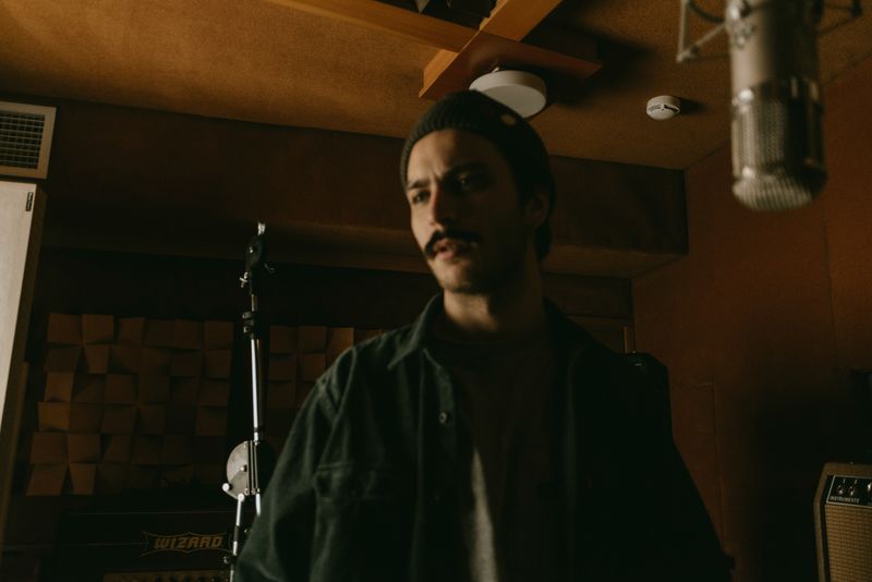 portrait, cinematic, man, musician, zamirasozieva, studio Daniel фото превью