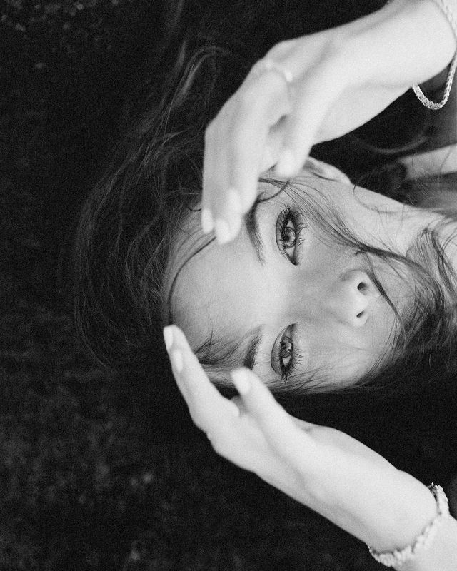 Eyes, look, Портрет, portrait, People, Eyes, Girl, lady, жанр, Mood, soul, девушка, nature, film, фотография, nude, smile,  mountains, photo, Look at me фото превью