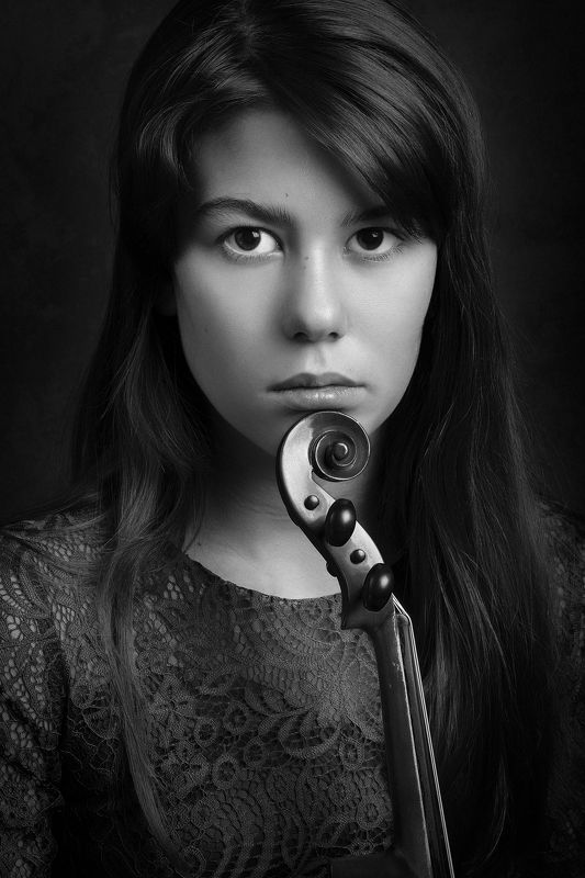 Скрипачка фото превью