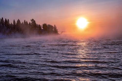 Восход на водохранилище