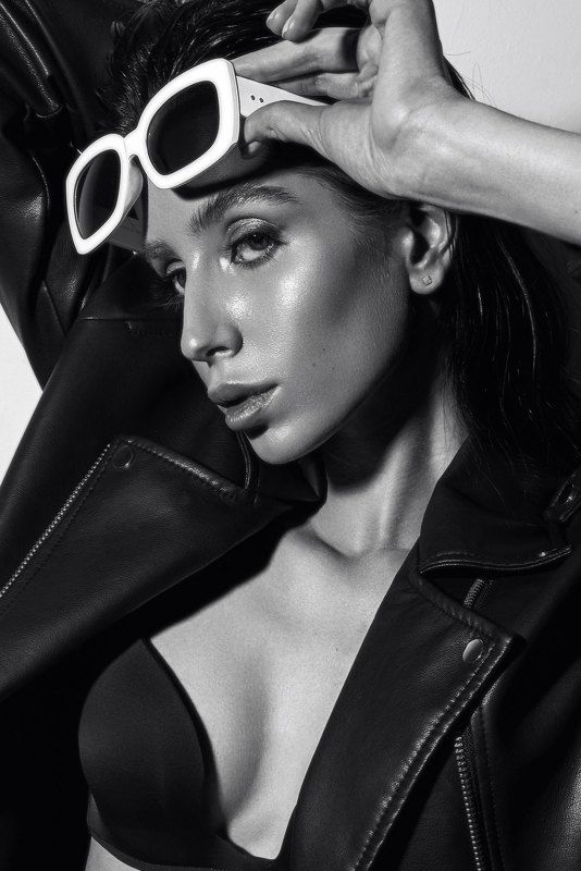 LiZ фото превью