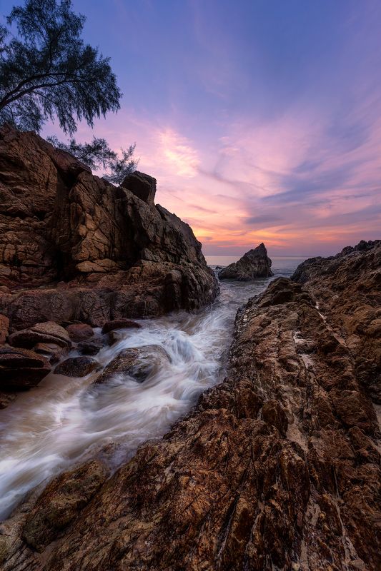 beach, sunset, sea Rocky Beach Sunset фото превью