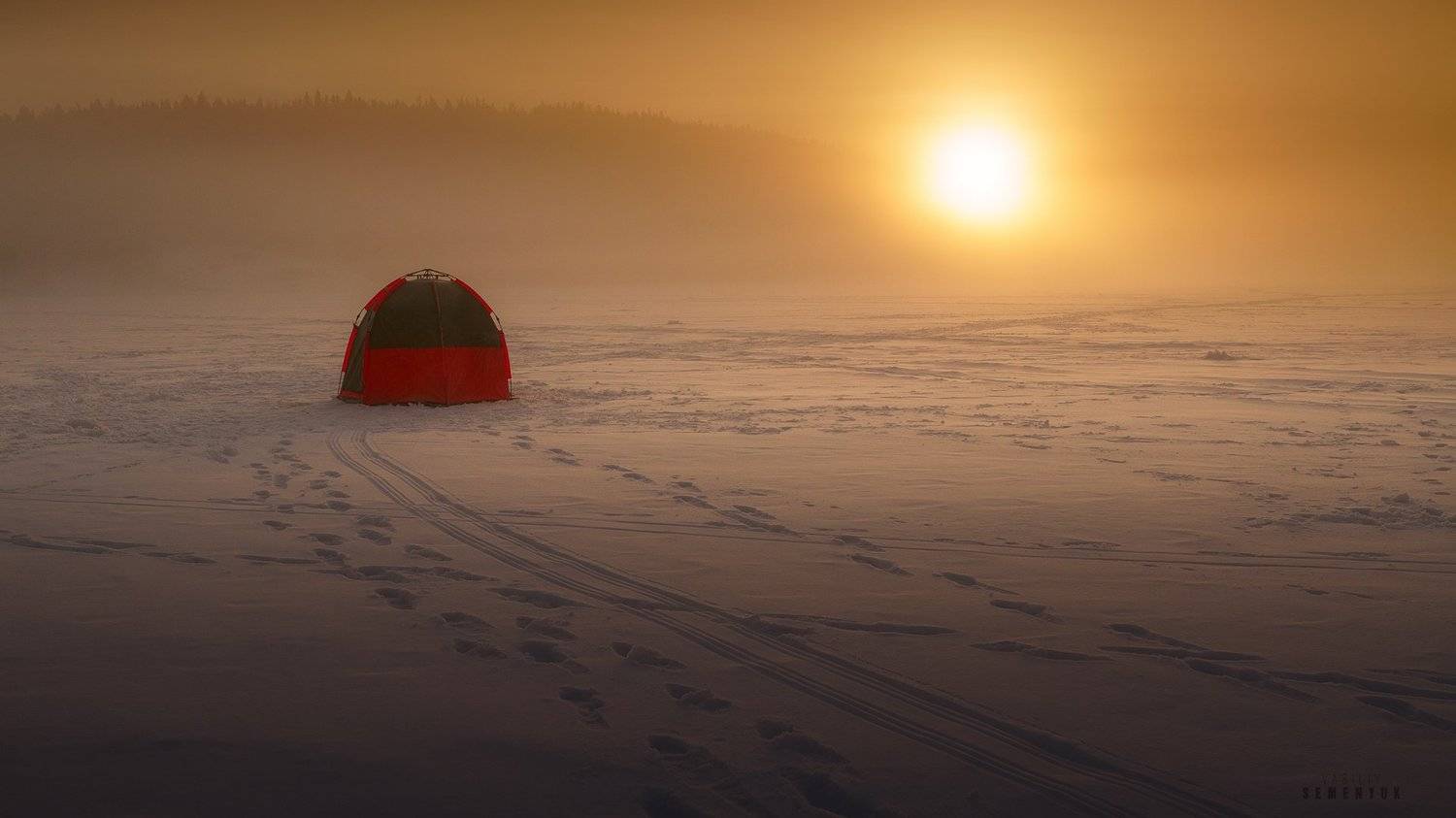 карелия, ладога, рассвет, рыбаки, зима, палатка, рыбаки, снег, туман, ice, lake, dawn, winter, dome, tent, nature., Семенюк Василий