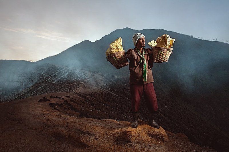 Индонезийский горняк. фото превью