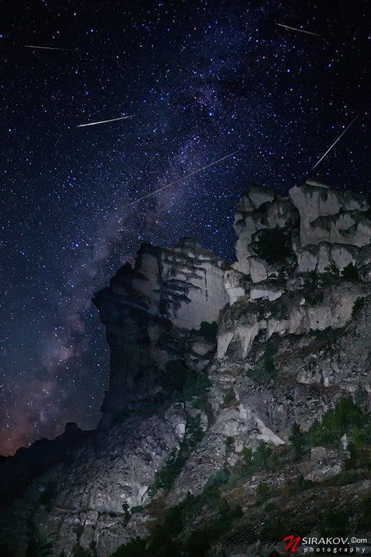 Perseid shower  over Pirin mountain фото превью