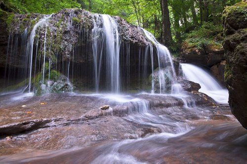 Бродом по Мезмайке