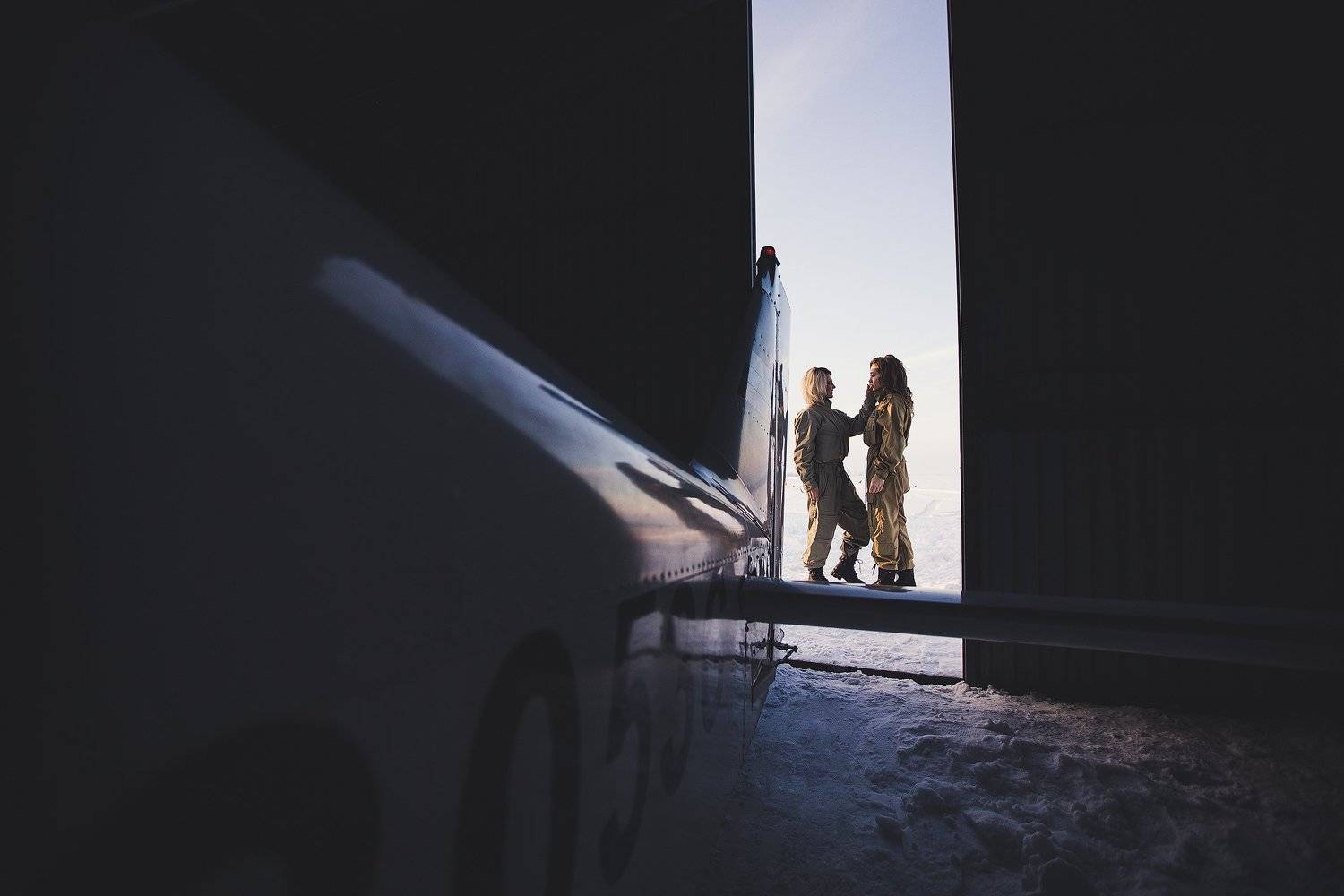 самолёт, девушки, ангар, аэродром, Владимир Кочкин