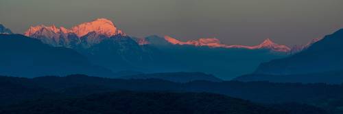 Безенгийская стена