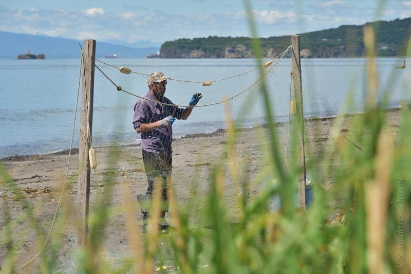 Курилы, Курильские острова, Камчатка, экспедиция, шагнивнеизведанное, путешествие, рыбалка, жанр, сеть, ремонт, абориген Яхтенная экспедиция на Северные Курилы (из альбома) фото превью