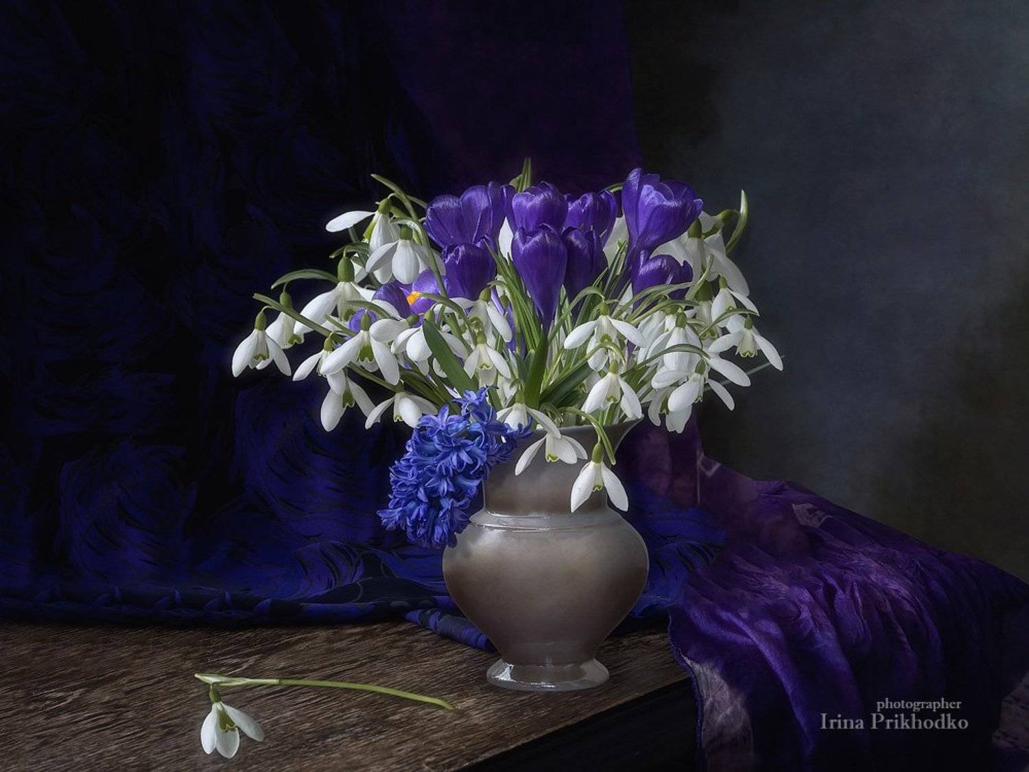 натюрморт, букеты, цветы, первоцветы, крокусы, галантусы, гиацинты, Ирина Приходько