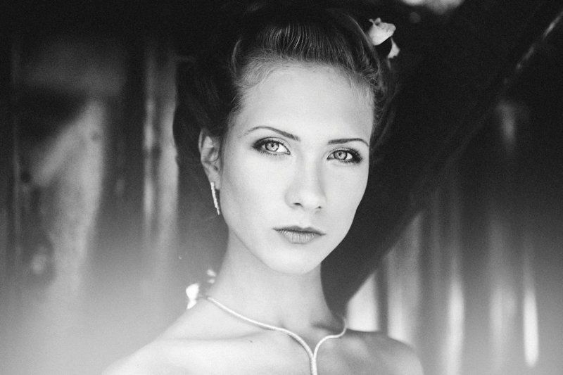 Portrait of Kamelia фото превью