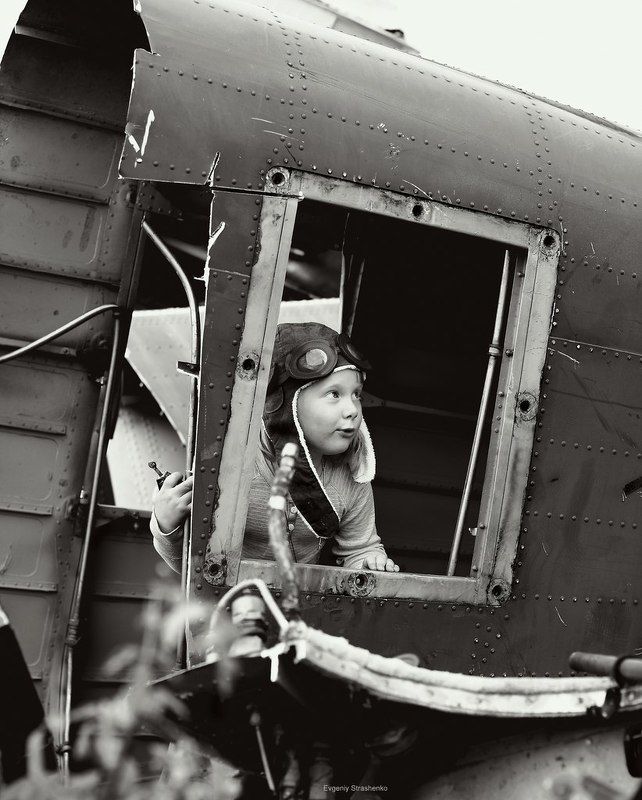 The story of a pilot фото превью