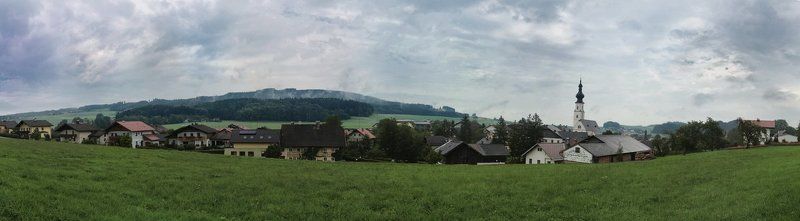 Панорамка австрийской деревни фото превью