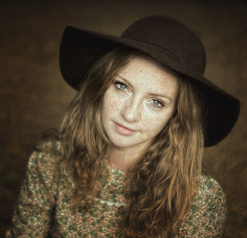 When I move You move with me I feed off you You feast on me  And what I see You can not see That when I move You move with me фото превью