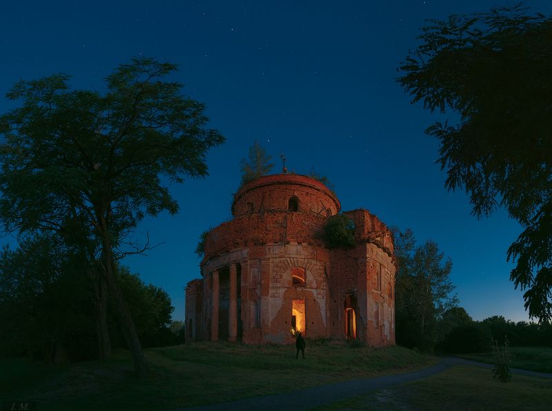 ночь, пейзаж, звезды, церковь, история, храм, панорама, руины, ночной пейзаж, лето, путешествие, nightscape, stars, night, church, historical, ruins, travel, summer, panorama, lost, giants Гиганты прошлого, которых мы теряем .. фото превью