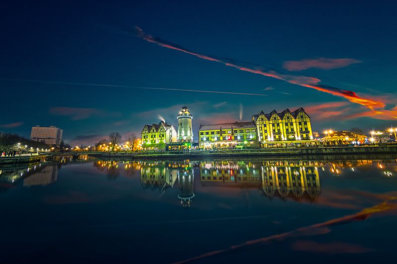 калининград, ночь, река, маяк, город Русская Европа фото превью