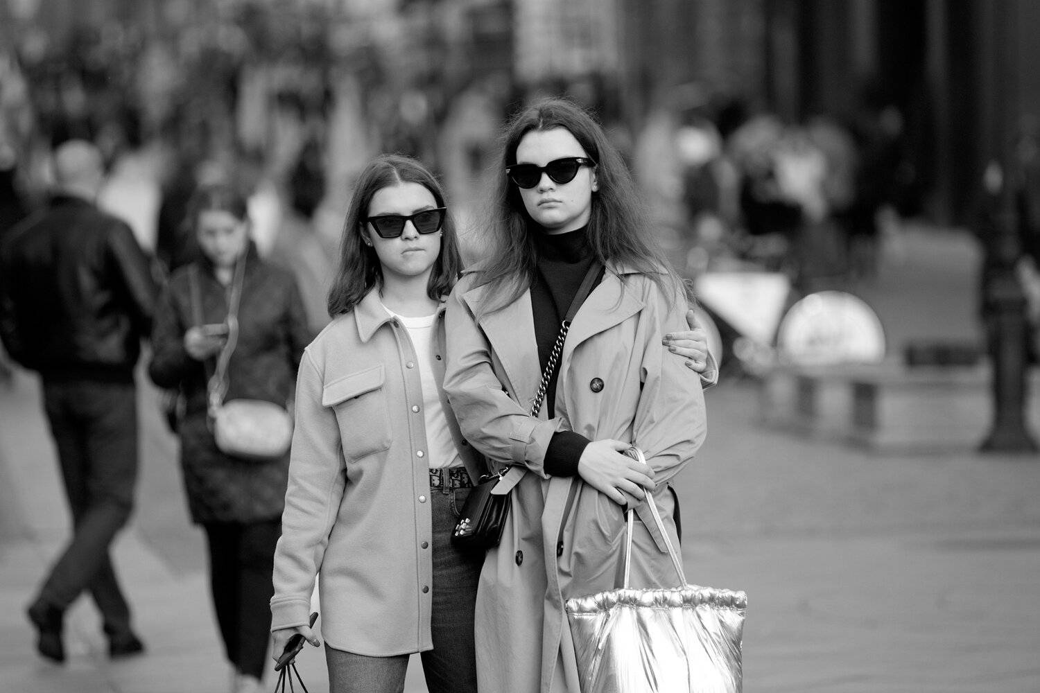 street, bw, blackwhite, blackandwhite, bnw, blackandwhitephoto, moments, mood, msk, monochrome, moscow, streetphoto, streetlife, streetmoscow, streetbw, people, photography, photo, person, documentary, russia, reportage, Irina Boldina, image, moscowblacka, Ирина Болдина