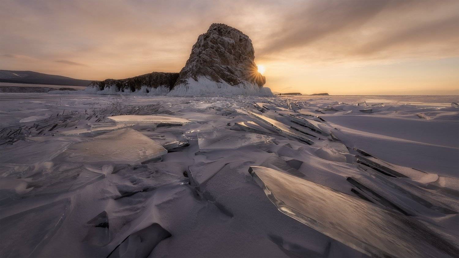 россия, сибирь, байкал, остров, пейзаж, пейзажироссии, природа, путешествия, лед, закат, зима, мороз, russia, siberia, baikal, landscape, island, nature, travel, lake, ice, winter, frozen, Сергей Алтушкин