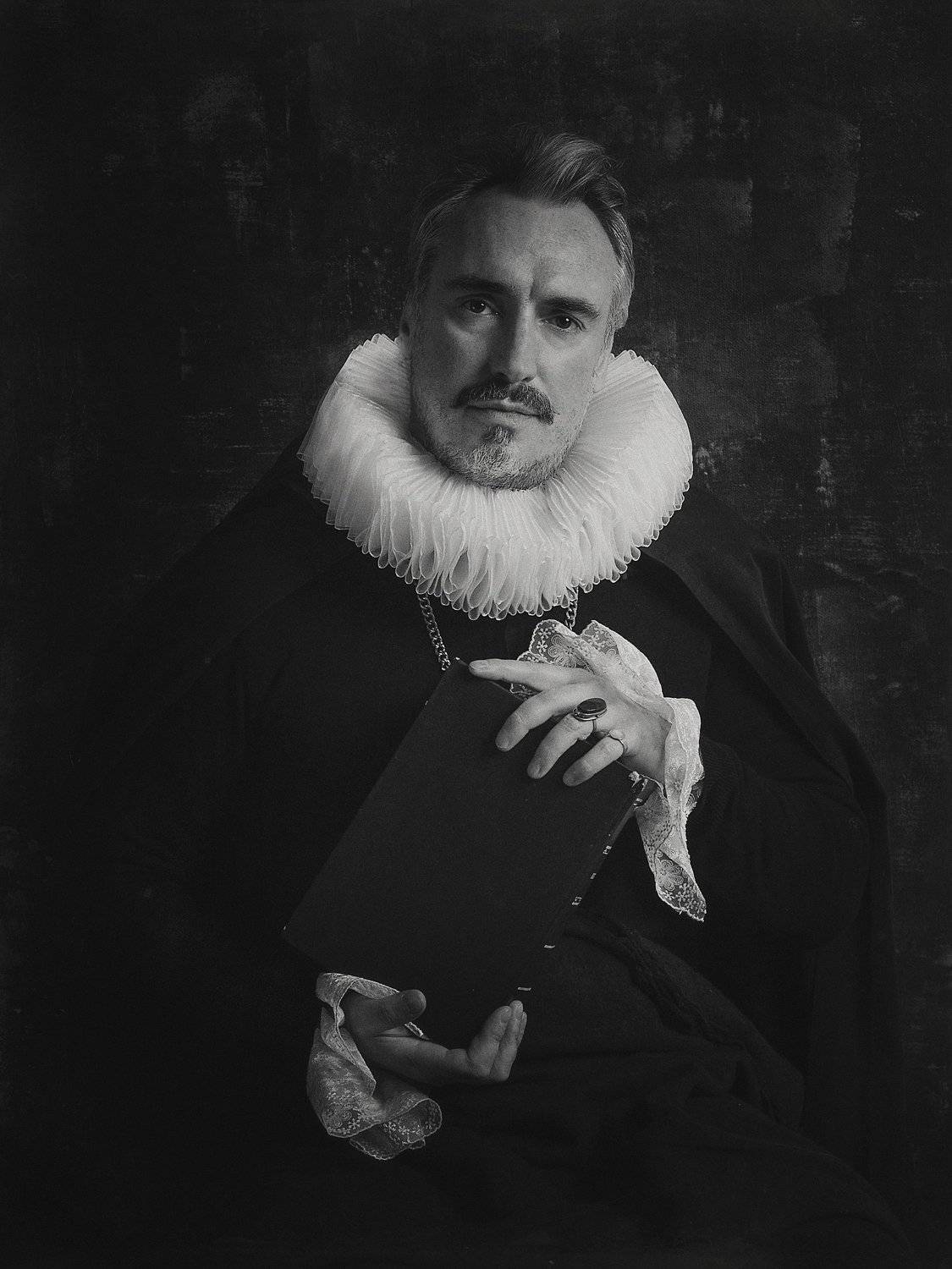 чб мужской портрет постановка вера шамраева, Вера Шамраева