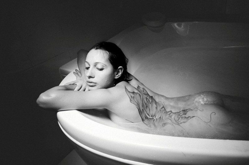 In the bath фото превью