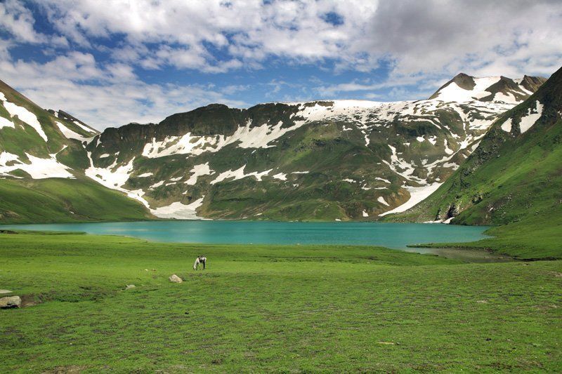 Dudupatsar Lake Kaghan Pakistan фото превью