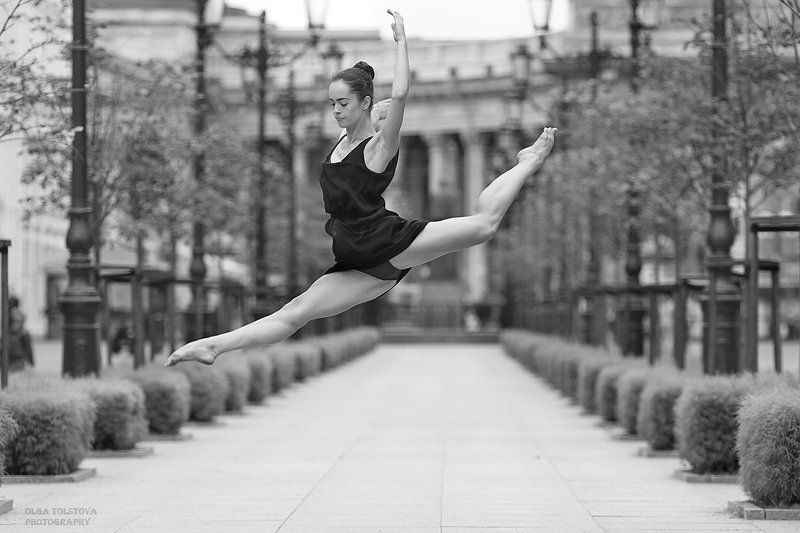 Черно-белый балет фото превью