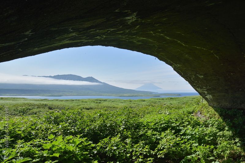 Курилы, Курильские острова, Камчатка, экспедиция, шагнивнеизведанное, путешествиеКурилы, Курильские острова, Камчатка, экспедиция, шагнивнеизведанное, путешествие, пещера, ангар, горы, вулкан, руина, заброшка Яхтенная экспедиция на Северные Курилы (из альбома) фото превью