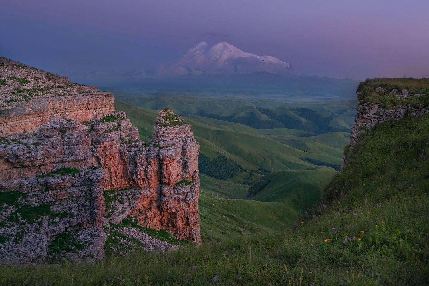 Плато Бермамыт. . Автор: Владимир Рябков Фототуры с Владимиром Рябковым, плато Бермамыт, Эльбрус, #topnature #russpasibo #magic_shots #lovelyRussia #sunset_vision #exclusive_sky #exclusive_shots #loves_russia2 #photoarena_nature #nature_sultans #nature_perfection #rsa_sky #rsa_sunset #photoruss, Владимир Рябков