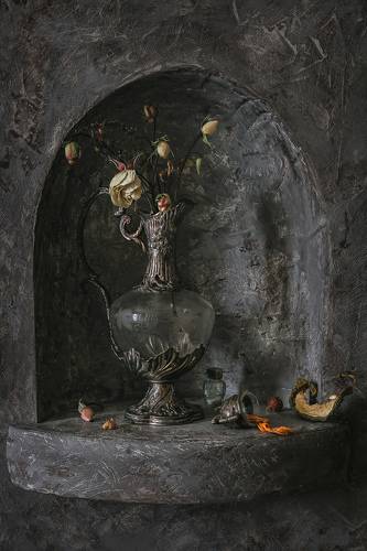 Бутоны в нише