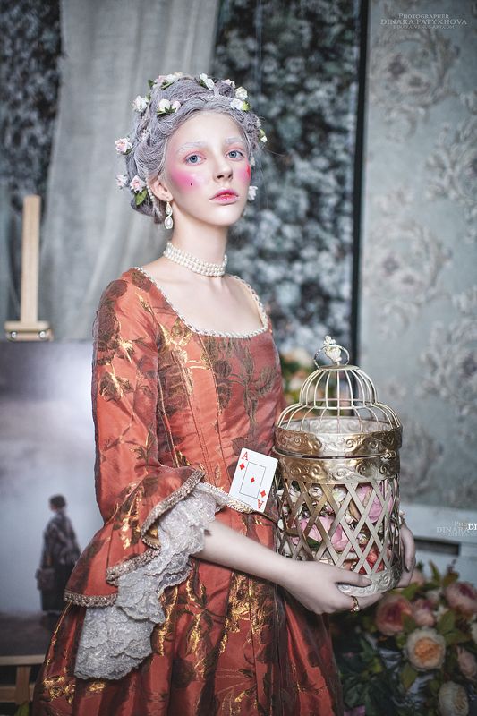 Lady of tambourine фото превью