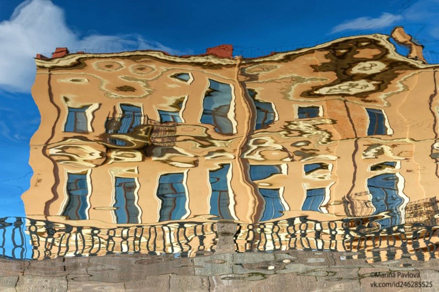 город, петербург, мистический петербург, крюков канал, отражения на воде, акваабстракция, акваграфика, абстракция, парейдолия, nikon, Марина Павлова