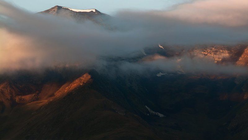 Рассвет над Богосским хребтом. фото превью
