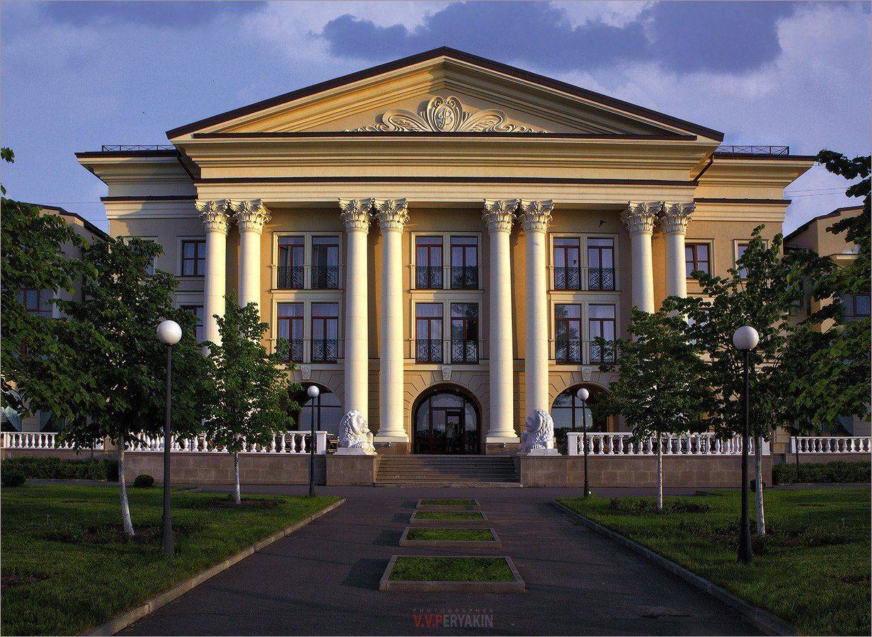 , Виктор Перякин