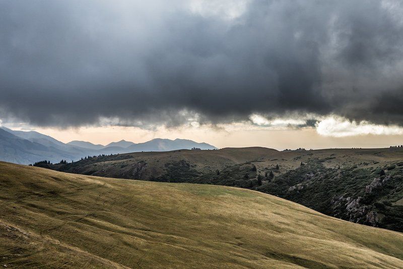 Закат в горах Бокайдын тау фото превью