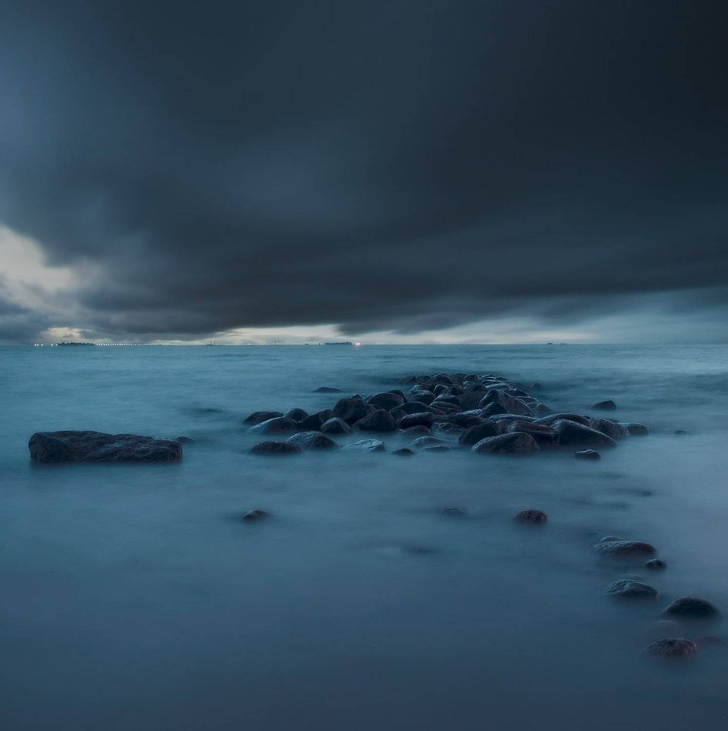 Берег, Волны, Горизонт, Длинная, Длинная выдержка, Живописный, Закат, Изгиб, Камень, Картина, Край, Лазурный, Лето, Мгла, Мистический, Мол, Морской, Мрачный, Непогода, Ночь, Образ, Пляж, Побережье, Посиневший, Природа, Рассвет, Синий, Сумерки, Таинственны, zapravka2