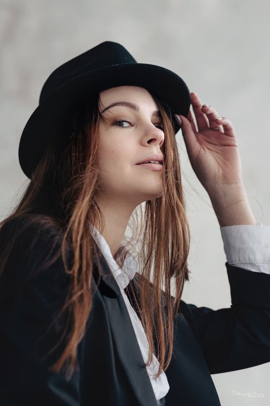 портрет, шляпа, девушка  фото превью