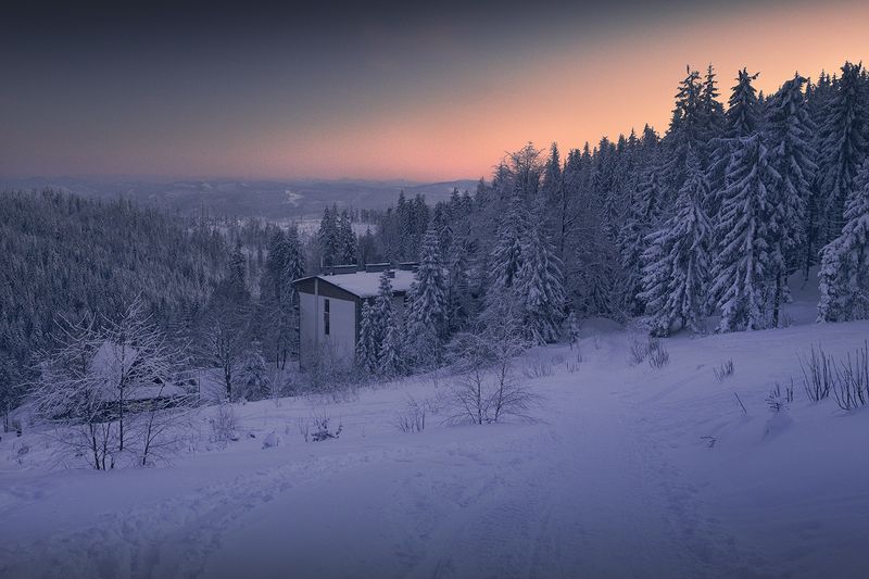 Mountain shelter in the Beskids фото превью
