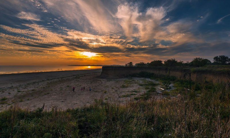 Прогулки за огородом-2 фото превью