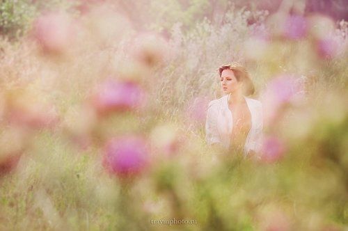 девушка в цветах