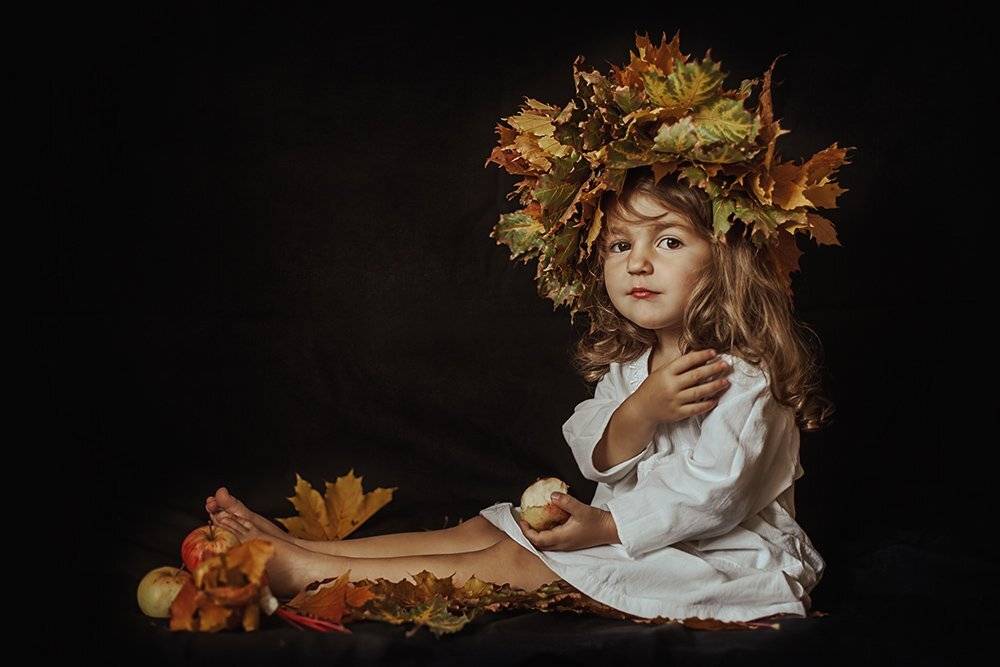 Девочка, Дети, Листья, Осень, Яблоки, Елена Галицкая