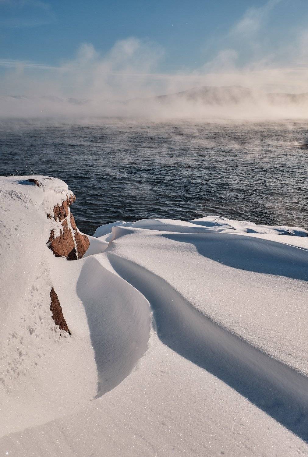 море,баренцево,пейзаж,север,заполярье,туман,пар,мороз,снег,скалы,зима,териберка, Горшков Игорь
