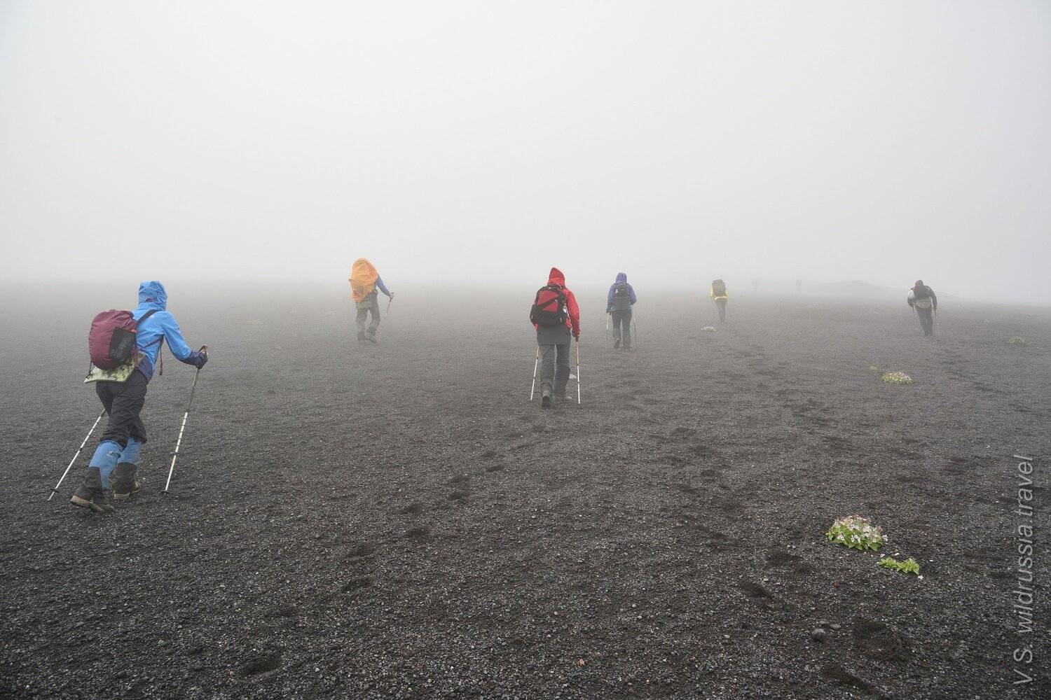 Курилы, Курильские острова, Камчатка, путешествие, экспедиция, туризм, вулкан, туман, спорт, шагнивнеизведанное, экстрим, восхождение, Владимир Столяров