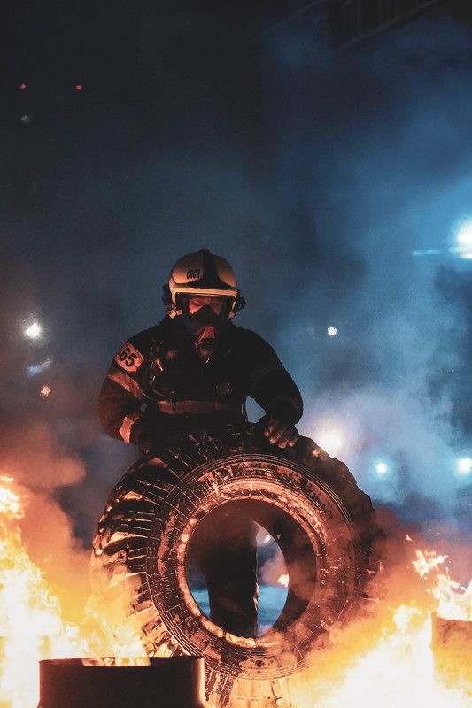 Пожарный Пожарный фото превью