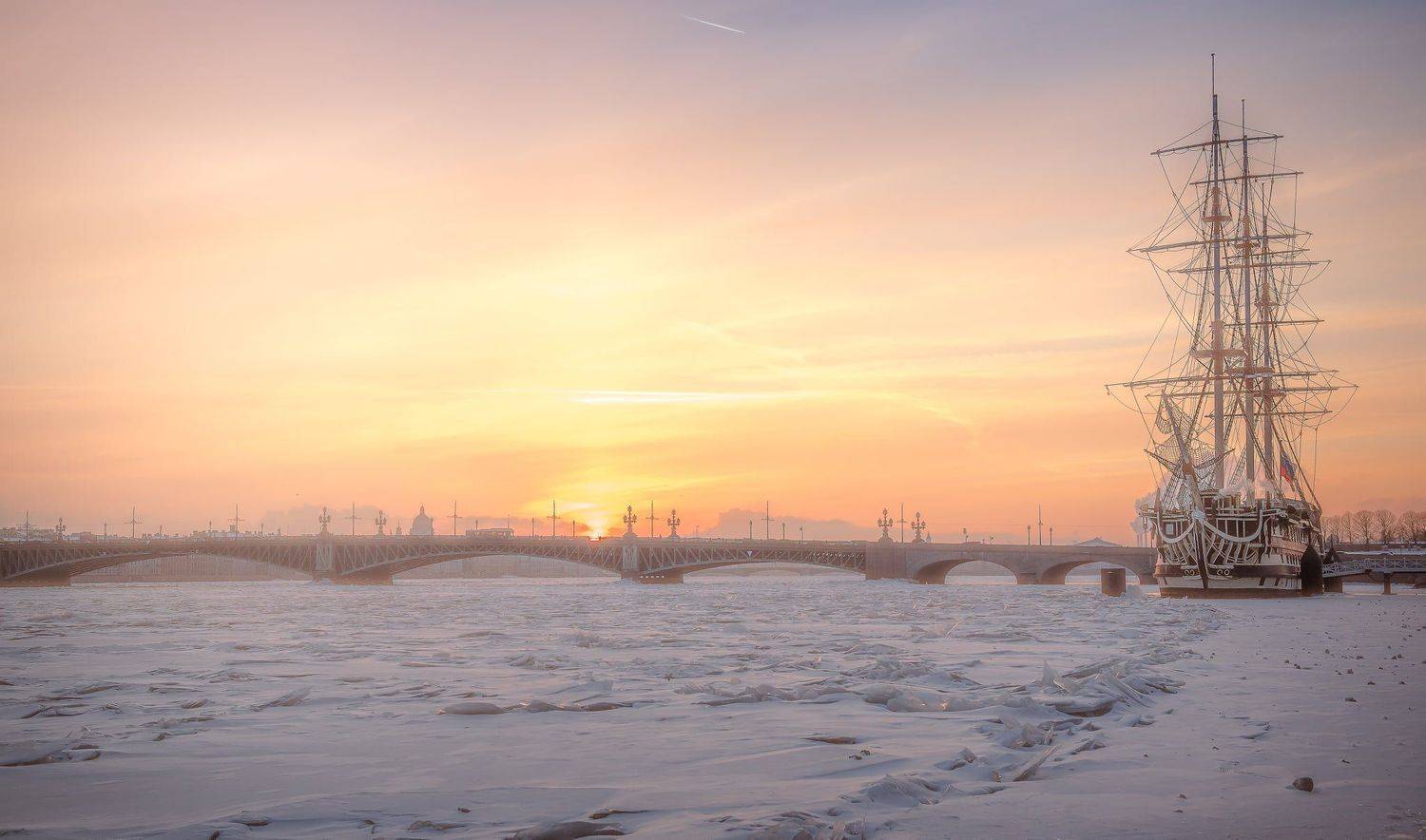 город, закат, рассвет, корабль, нева, зима, лед, снег, торосы, Ekaterina Khlebnikova